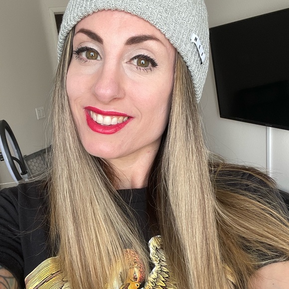 Meet your Posher, Lindsay - Picture 4 of 14